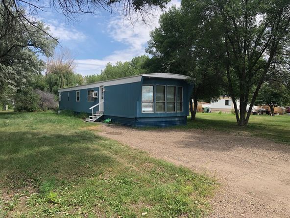 Casitas Del Rio: 1217 W Bell St, Glendive, MT 59330
